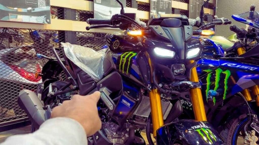 Yamaha MT-15 Hybrid 2025